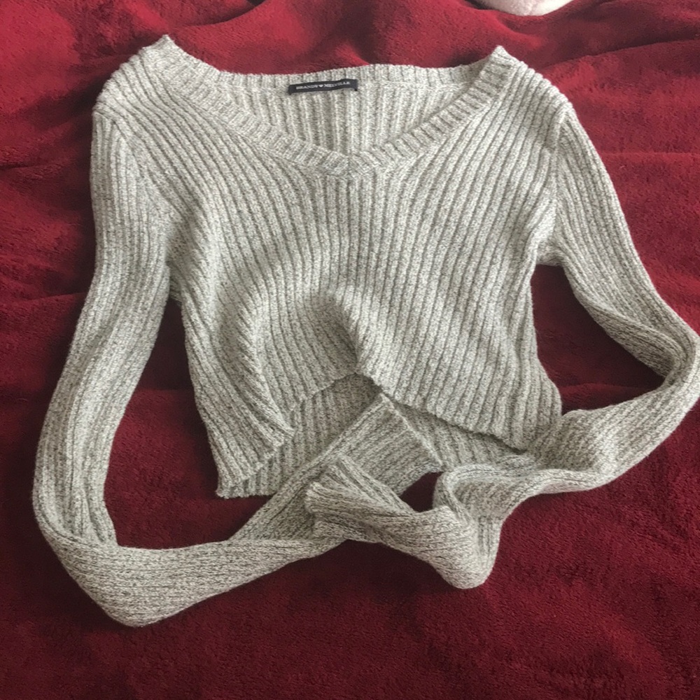 BRANDY MELVILLE Gray sweater